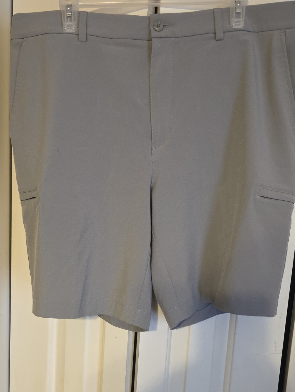Men's Flat Front Performance Shorts in Light Gray